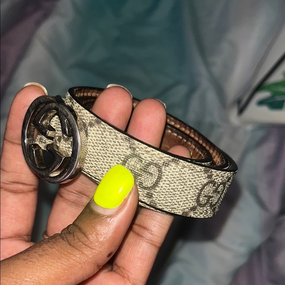 Gucci Cream and Brown Belt with Elegant Design